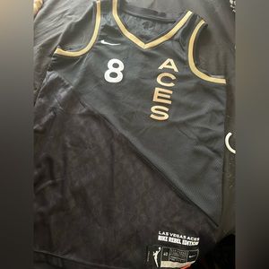 Las Vegas Aces jersey cambage size small